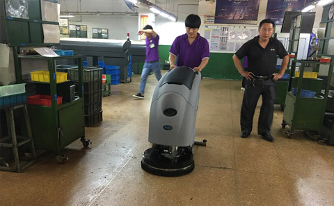 清潔行業(yè)十大品牌之優(yōu)尼斯洗地機
