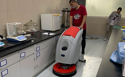 全自動洗地機(jī)的壽命解析
