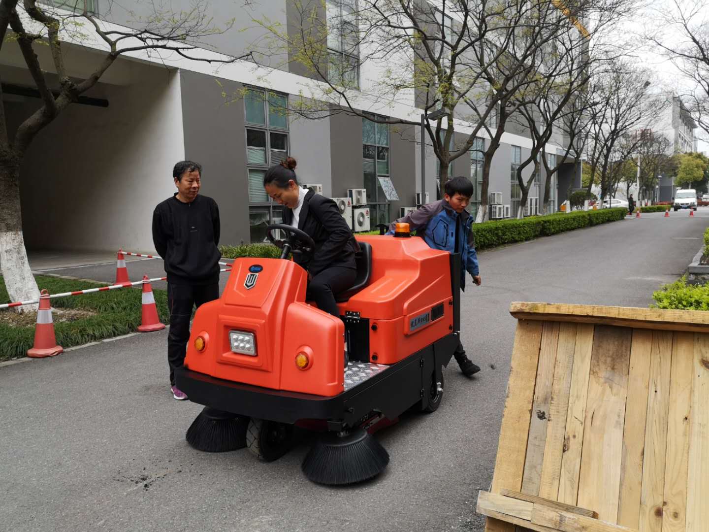 無錫駕駛式掃地機