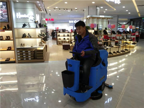 優(yōu)尼斯洗地機