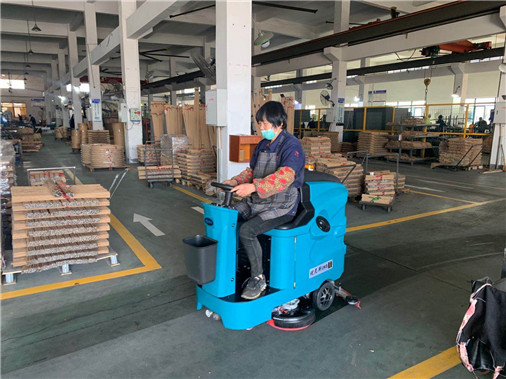 倉儲物流用洗地機