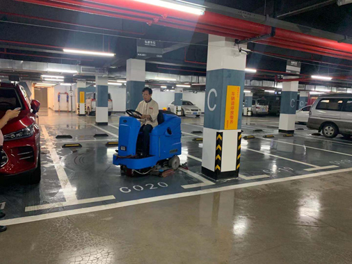 大同物業(yè)保潔駕駛式洗地機(jī)-優(yōu)尼斯