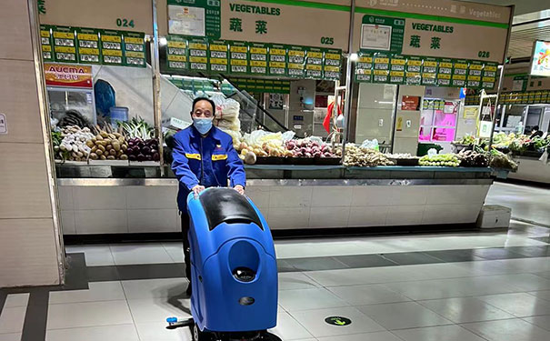 農(nóng)貿(mào)市場用手動洗地機